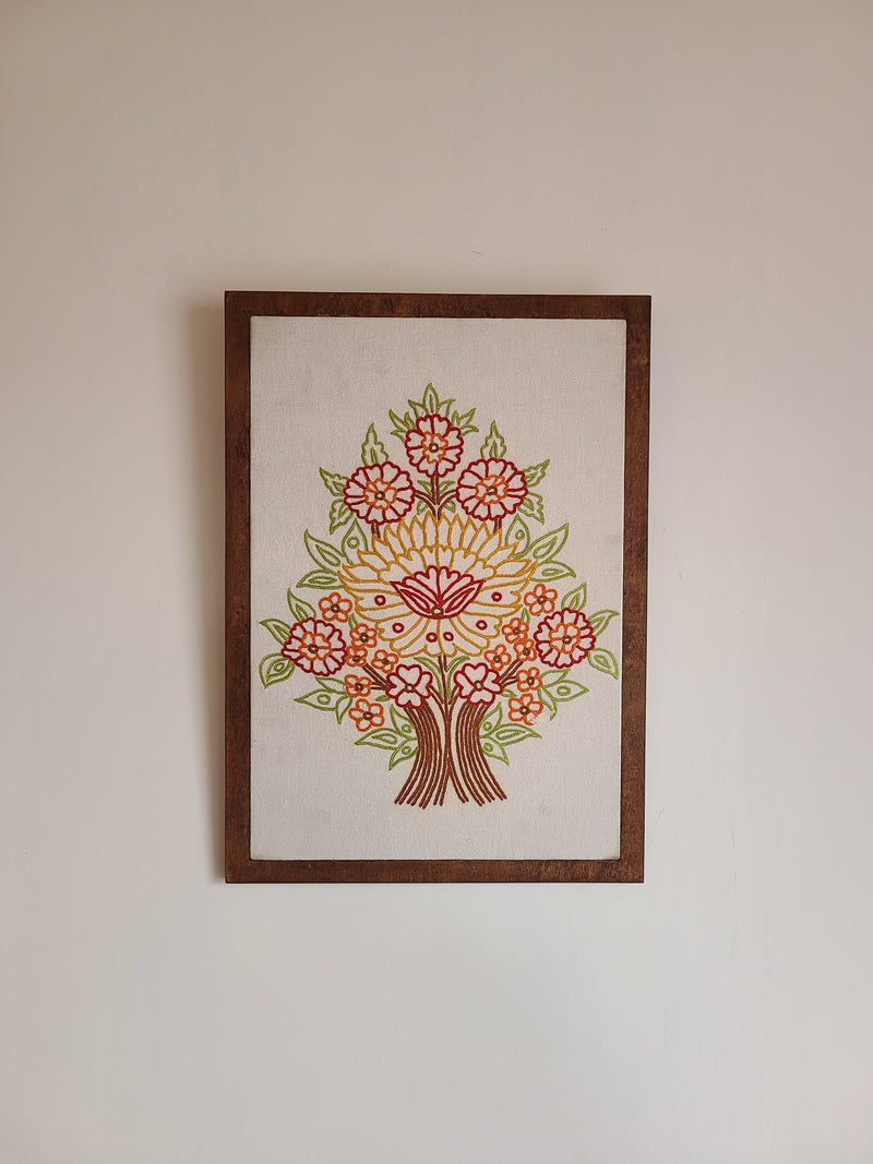 Ach Aari Embroidered Wall Hanging - Off White